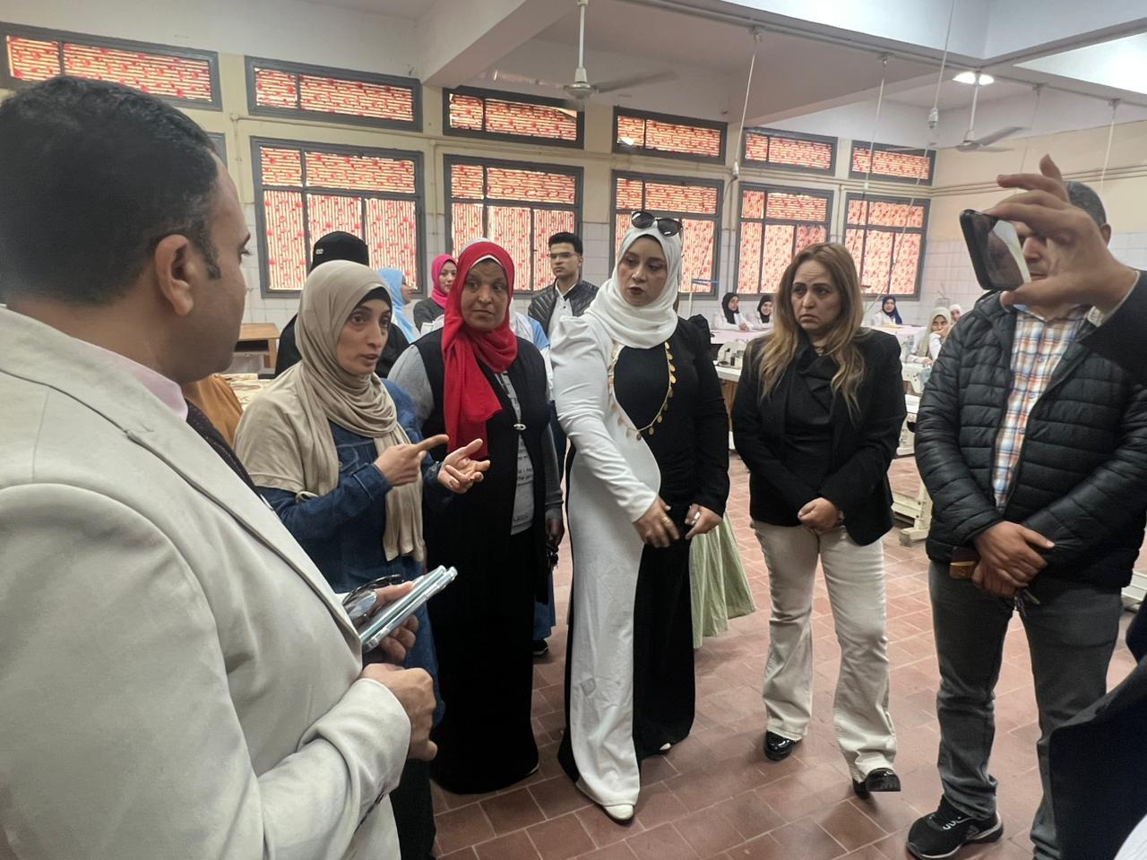 متابعة العملية التعليمية
