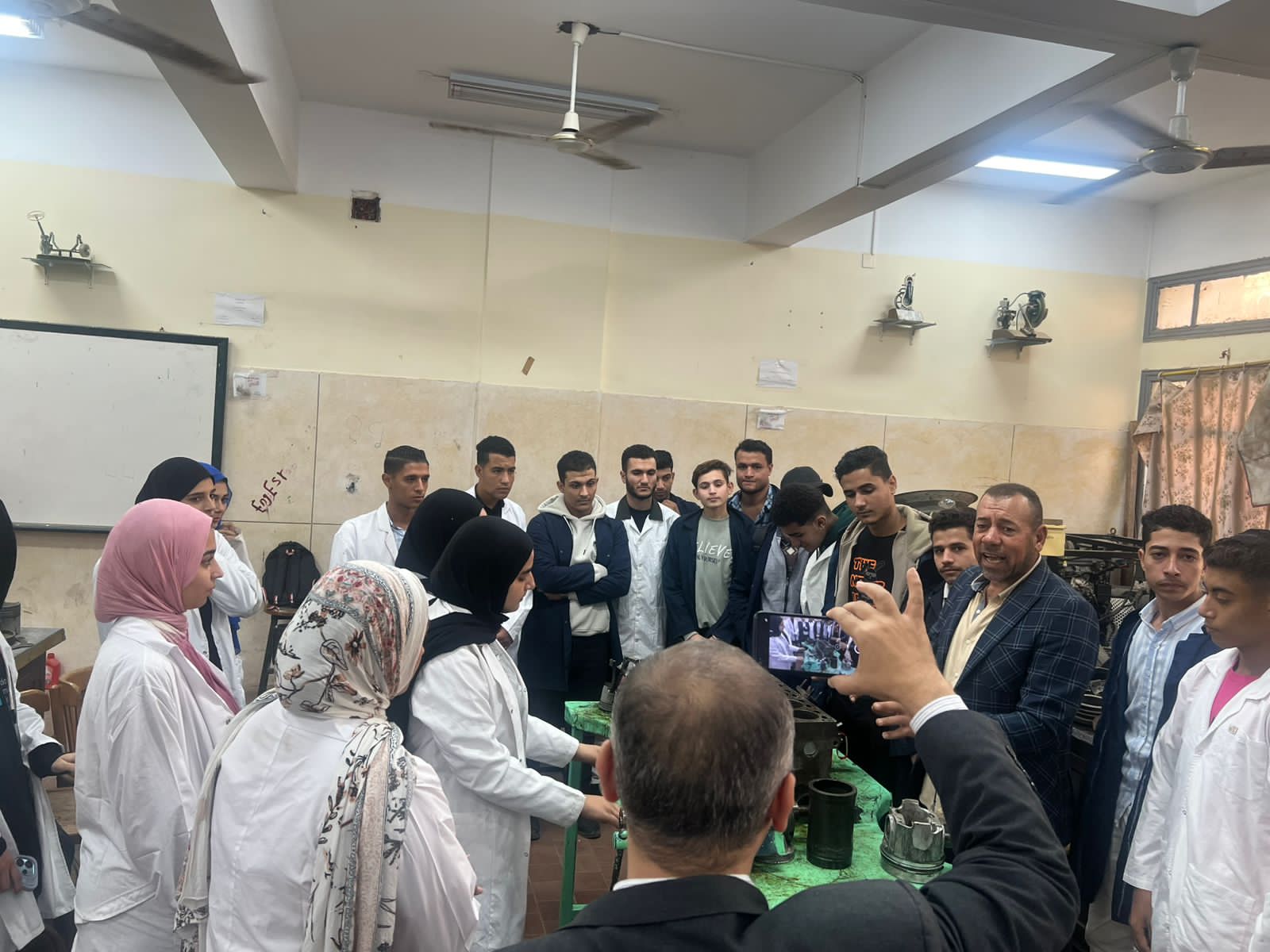 تفتيش المعامل والورش
